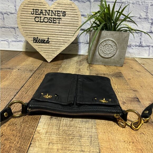 Marc By Marc Jacobs Black Leather Crossbody Handbag - Picture 11 of 14